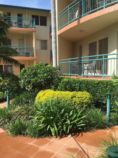 Town Beach Beachcomber Resort - Accommodation QLD 4