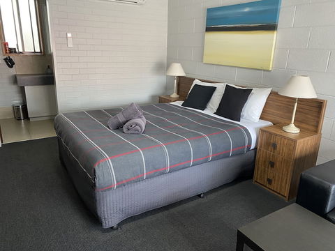 Mariner Motel - Accommodation QLD 1