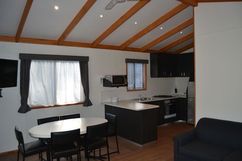 Portland Tourist Park - Accommodation QLD 6