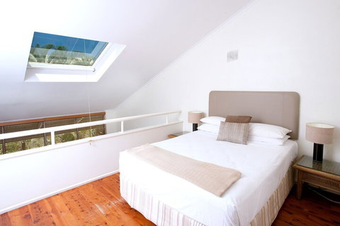 Coral Sea Villas - Accommodation QLD 4