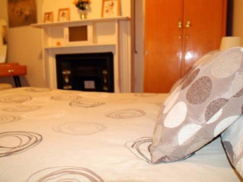 Squatters Cottage - Accommodation QLD 4