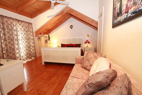 Pelican Sands Bed & Breakfast - Accommodation QLD 7