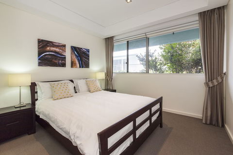 Gallery Serviced Apartments - Accommodation QLD 6