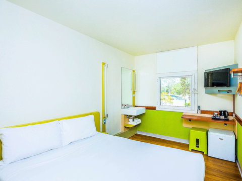 Ibis Budget Newcastle - Accommodation QLD 5