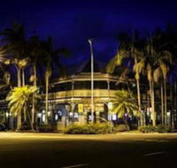 The Middle Pub - Accommodation QLD
