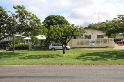 Star Inn Accommodation - Accommodation QLD 2