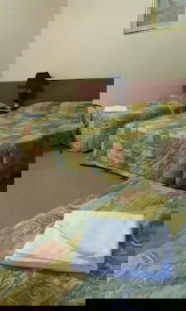 Avalon Motel - Accommodation QLD 0