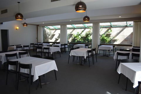 Spa Village Travel Inn - Accommodation QLD 7