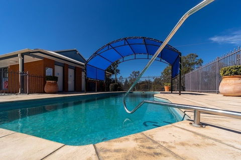 Albert Motel - Accommodation QLD 0