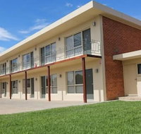 Seven Pines Motor Inn - Accommodation QLD