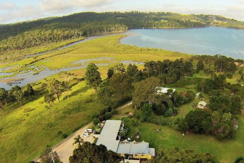 Top Of The Lake Units - Accommodation QLD 1