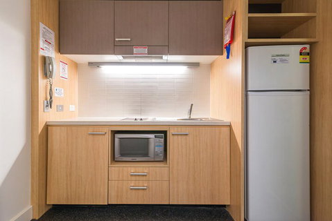 RMIT Village House - Accommodation QLD 3