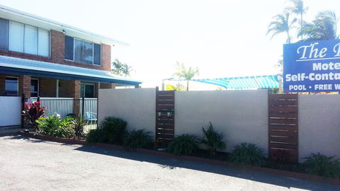 Rover Holiday Units - Accommodation QLD 2