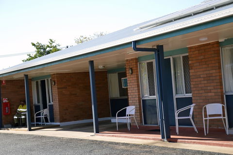 Rover Holiday Units - Accommodation QLD 3