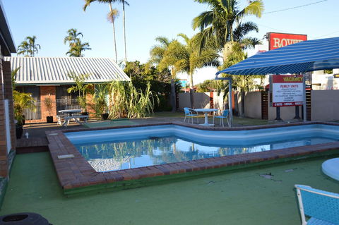 Rover Holiday Units - Accommodation QLD 6