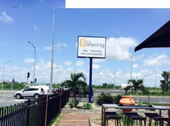Kooyong Hotel - Accommodation QLD 0