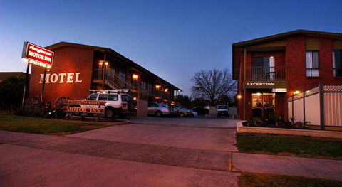 Ploughmans Motor Inn - Accommodation QLD 2