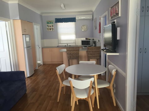 Forster Holiday Village - Accommodation QLD 4