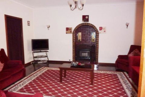 The Doo Drop Inn - Accommodation QLD 3