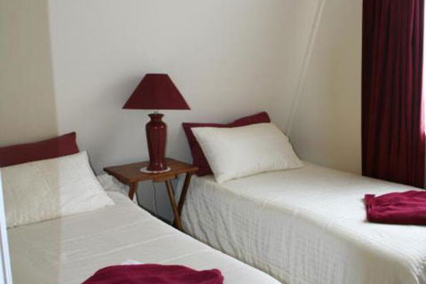 The Doo Drop Inn - Accommodation QLD 6