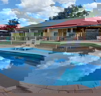 Emerald Explorers Inn - Accommodation QLD