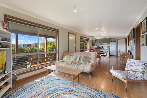 Monaro Cottage - Accommodation QLD 7