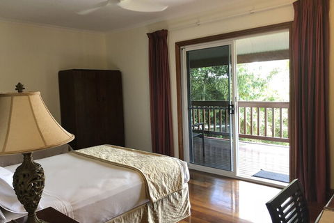 Daintree Manor Bed & Breakfast - Accommodation QLD 4