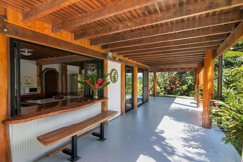 Daintree Manor Bed & Breakfast - Accommodation QLD 1