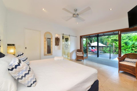 Oceaneyes Getaway - Accommodation QLD 3