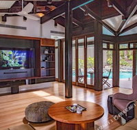 Bangalow 50 Murphy Street Port Douglas - Accommodation QLD