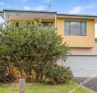 Fabulous Townhouse at the Famous Smiths Beach - Accommodation QLD