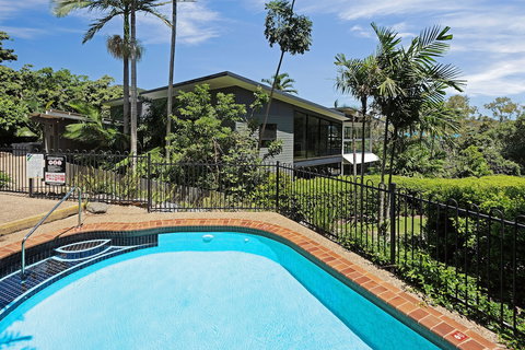 Oasis 1 Hamilton Island 2 Bedroom Apartment In Central Location With Golf Buggy - Accommodation QLD 1