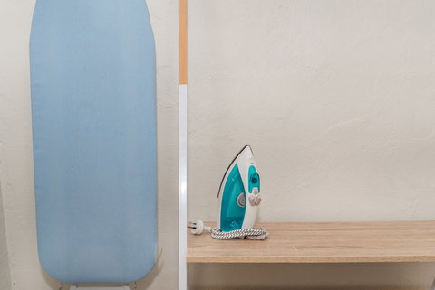 Rare Modern Unit W Private Fenced Garden Close To The Beach PC5 - Accommodation QLD 4