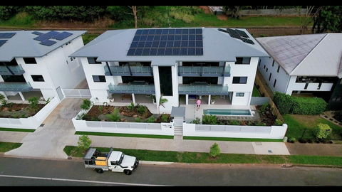 Valle Vista Luxury Apartments - Accommodation QLD 1
