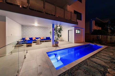 Valle Vista Luxury Apartments - Accommodation QLD 3