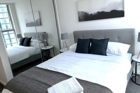 JC Waterview Apartments On Collins - Accommodation QLD 6