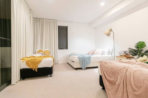 A19 Darling Harbour 2 BDR APT - Accommodation QLD 5