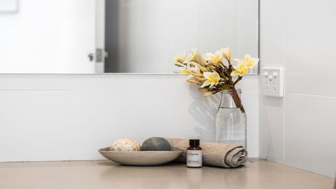 Your Luxury Escape - Carinya Cottages 4 - Accommodation QLD 4