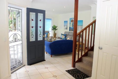 PACIFIC PALMS - Accommodation QLD 4