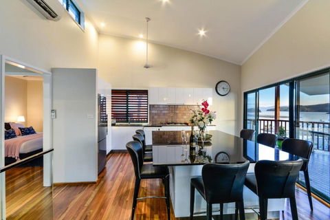 NEWLY BEAUTFULLY RENOVATED 16 The Casuarina 3 Bedroom House With 180 Degree Ocean Views - Accommodation QLD 5