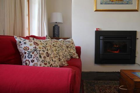 Victoria Cottage - Accommodation QLD 4
