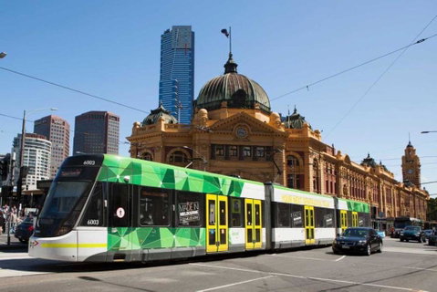 A Spacious & Central 2BR Apt Near Flinders Station - Accommodation QLD 4
