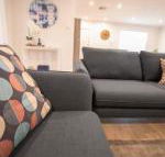 Contemporary Esprit with river reserve access - Accommodation QLD