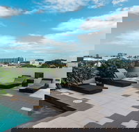 Airtrip Apartments on River Street - Accommodation QLD