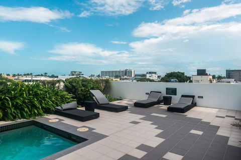 Airtrip Apartments On River Street - Accommodation QLD 0