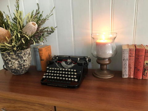 The Rested Guest 3 Bedroom Cottage West Wyalong - Accommodation QLD 6