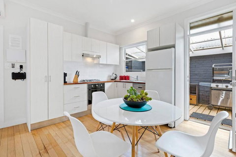 AMORE A Tranquil Retreat With Couples Spa - Accommodation QLD 4