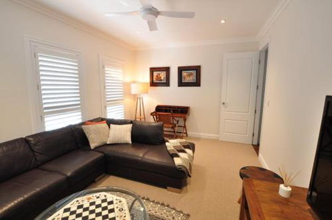 A Home Like Few Others - Accommodation QLD 5