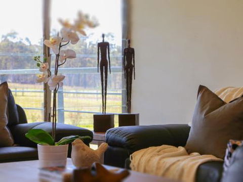 Ironbark Hill Retreat - Accommodation QLD 6