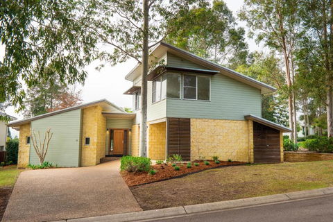 RUST - Accommodation QLD 6